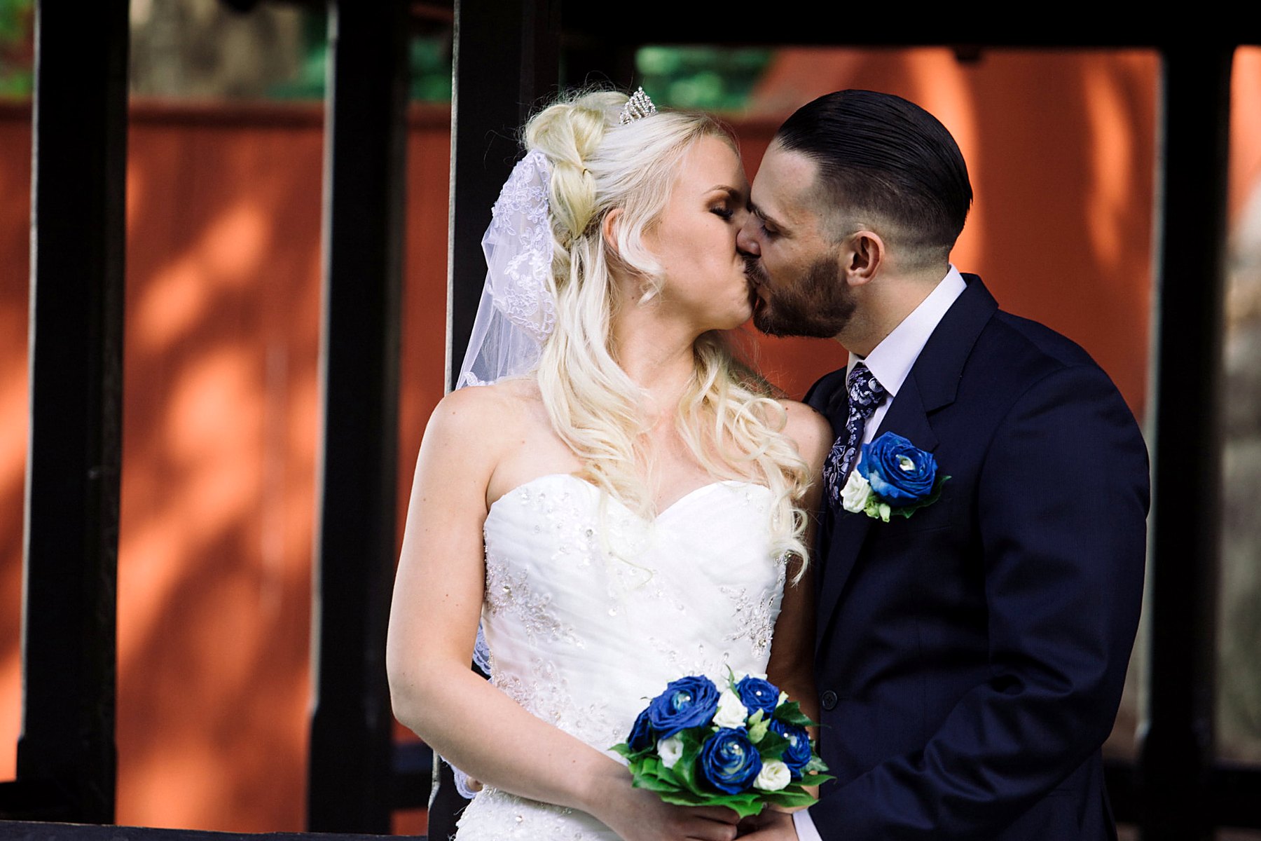 Genuine moments from a wedding day in Stockholm